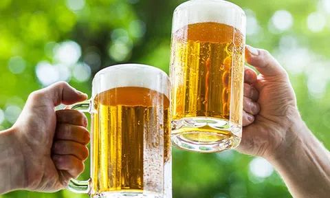 Cú đấm của ‘thổi nồng độ cồn’: Công ty bia địa phương có EPS hơn 36.000 đồng, liên tục trả cổ tức từ 100%-200% lần đầu tiên đứt chuỗi tăng trưởng lợi nhuận 1 thập kỷ